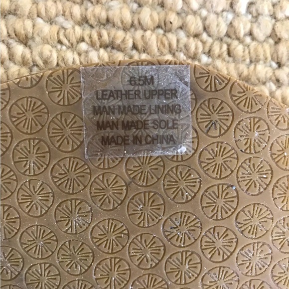 Lily Pulitzer Gold Strap Sandals, 6.5us - Picture 5 of 5